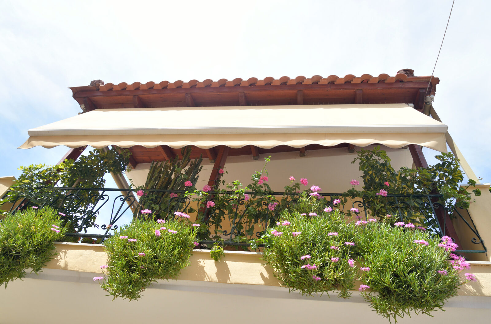 Tenda da sole su balcone